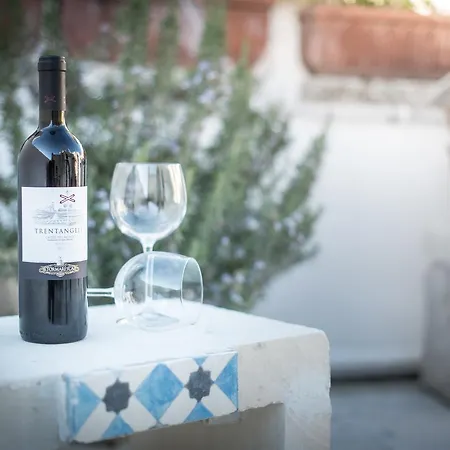 La Signura Bio Suites Bed & Breakfast